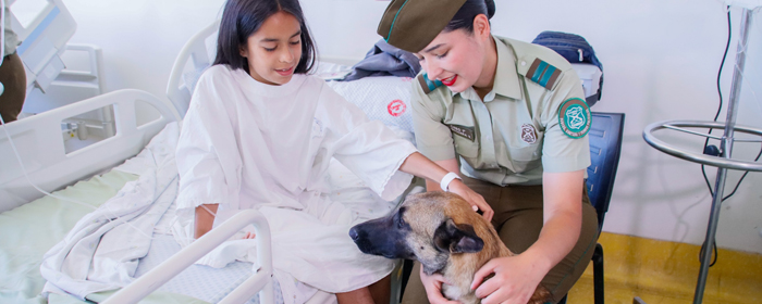 Imagen Patrulla Canina de Carabineros llenó de sonrisas el HGGB