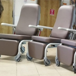 Imagen Servicio de Pediatría sumó nuevas sillas de acompañamiento digno